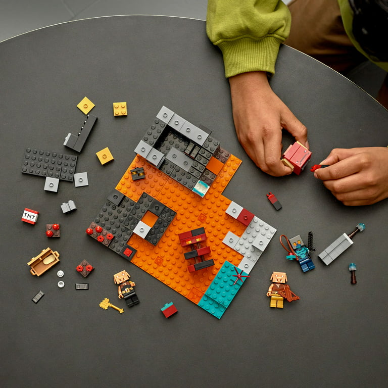 Savant Sind jeg behøver LEGO Minecraft The Nether Bastion Set, 21185 Battle Action Toy with Mob,  Piglin Brute & Strider Figures, for Kids, Boys and Girls Age 8 Plus -  Walmart.com