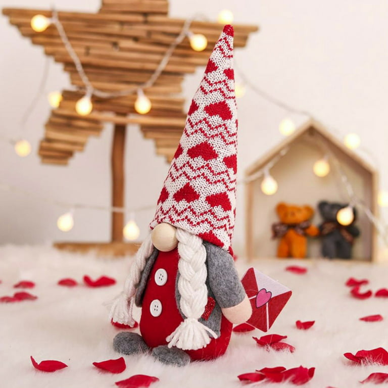 Handcrafted Valentine's Day Decorations - family holiday.net/guide to  family holidays on the internet