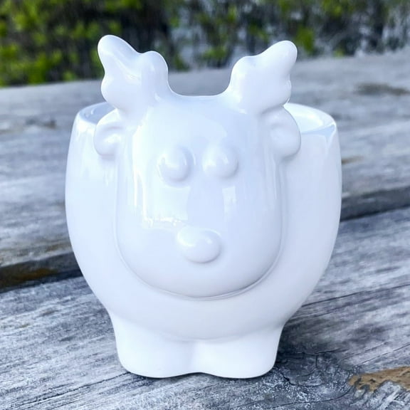 MDR Trading Inc. AI-CE46-1102_Q01 White Glazed Reindeer Planter