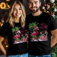 thumbnail image 4 of Camisetas gráficas informales de manga corta con flamencos navideños de Papá Noel para hombre, 4 of 8