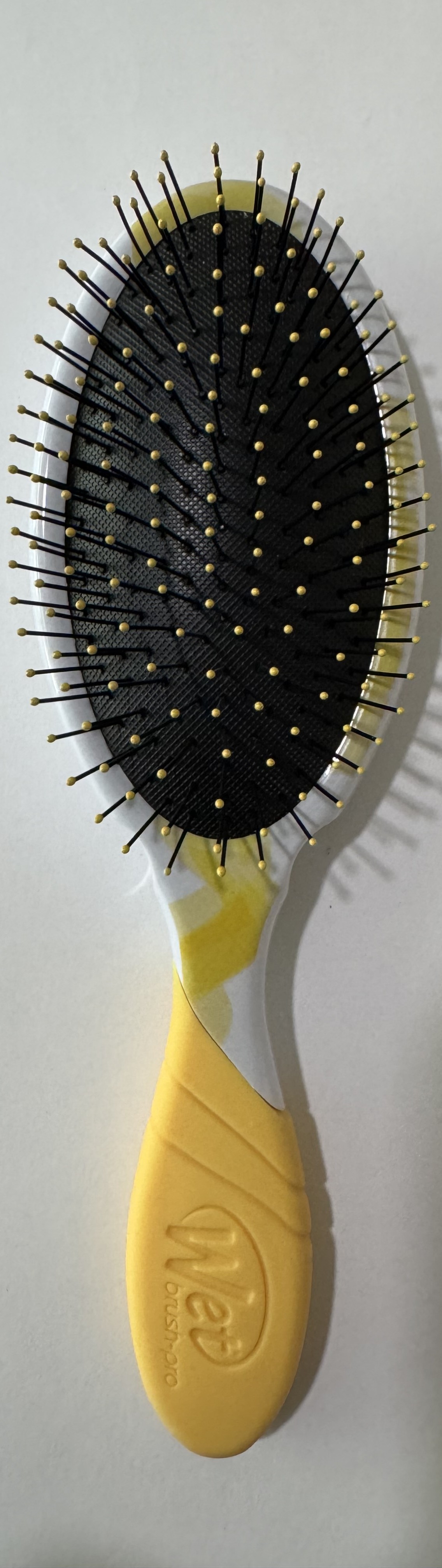 The Wet Brush Pro Disney Detangler - Princess Belle Limited Edition