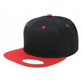 thumbnail image 1 of Lot de 4 Casquettes Snapback à Visière Plate Ajustables (Noir et Rouge), 1 of 2