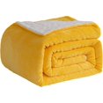 thumbnail image 1 of Couverture en Flanelle Sherpa Polaire Douce et Moelleuse pour Canapé Réversible, 1 of 7