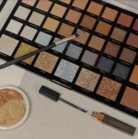 Profusion Moonstone 42 Shade Eyeshadow Palette photo 6