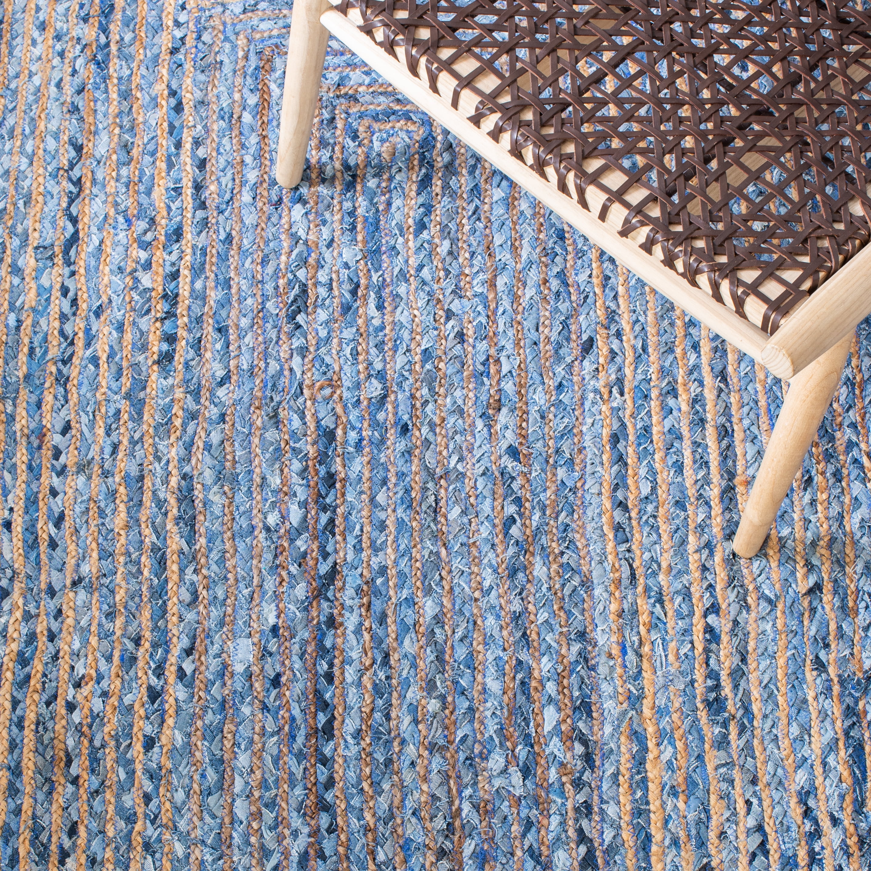 SAFAVIEH Cape Cod Miah Geometric Area Rug, Blue/Natural, 10' x 14'