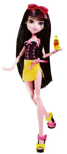 gloom beach draculaura