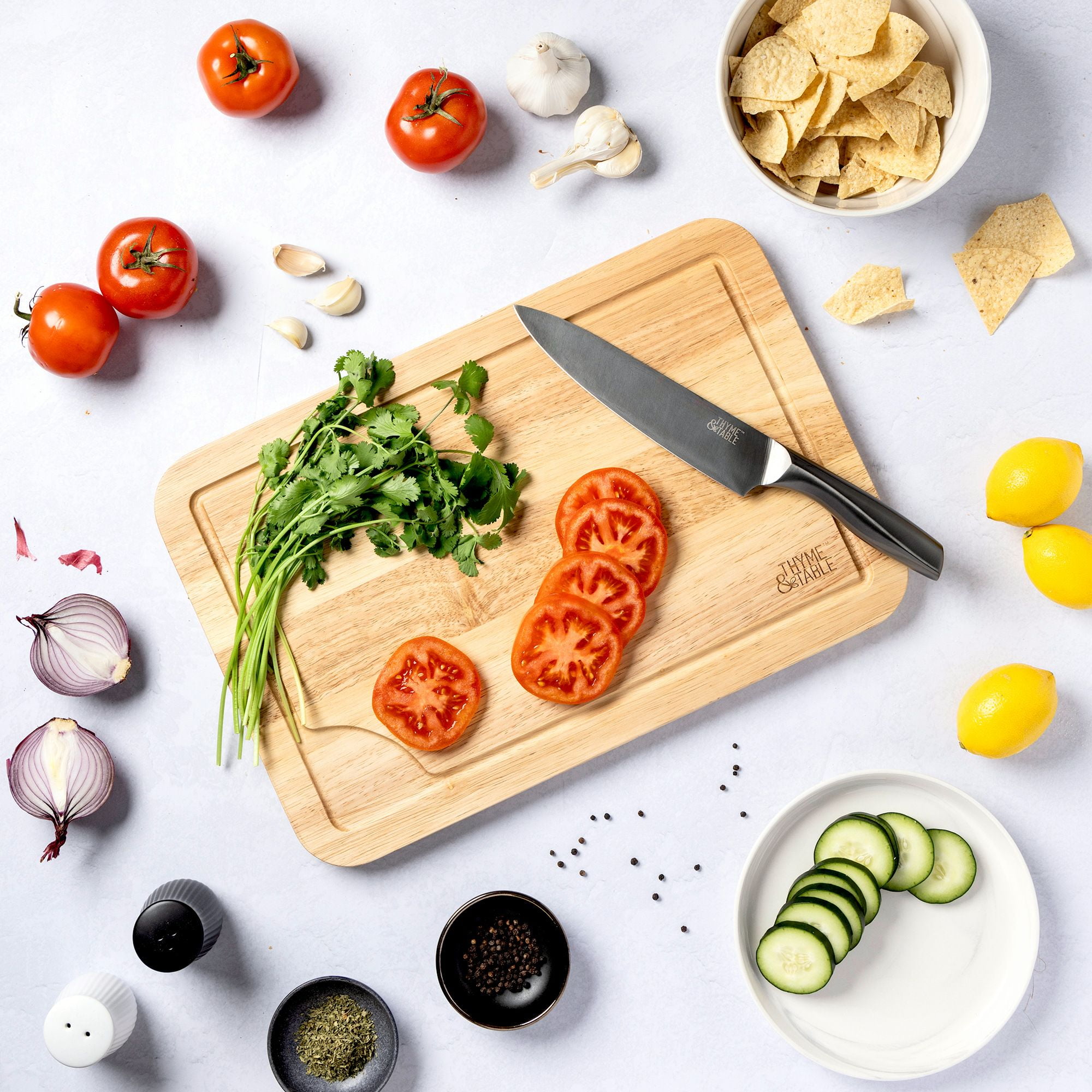Thyme & Table Large 12" x18" Rubberwood Cutting Board with L-Shaped Anti-Slip Feet