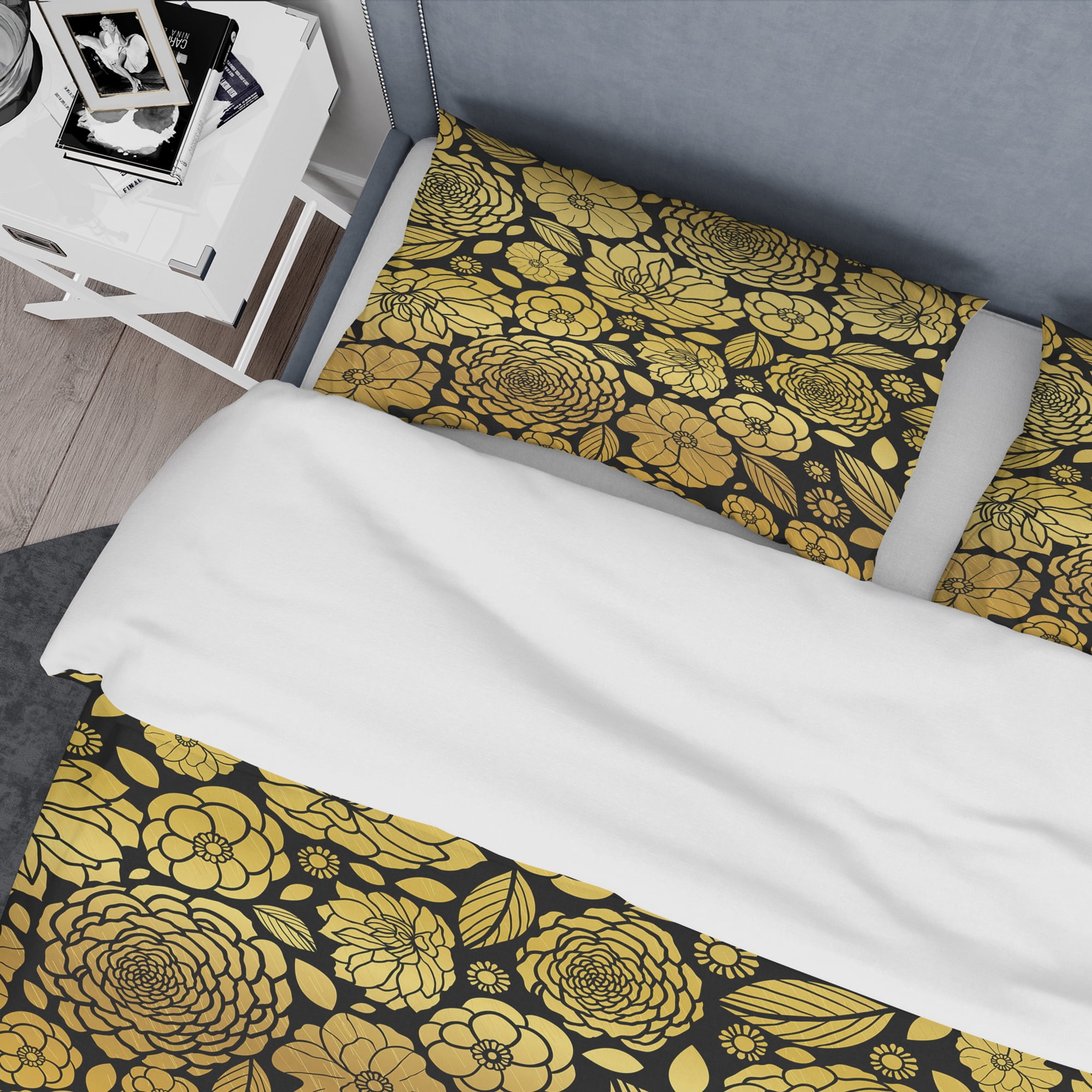 Designart 'Golden Floral II' Mid-Century Modern Duvet Cover Set