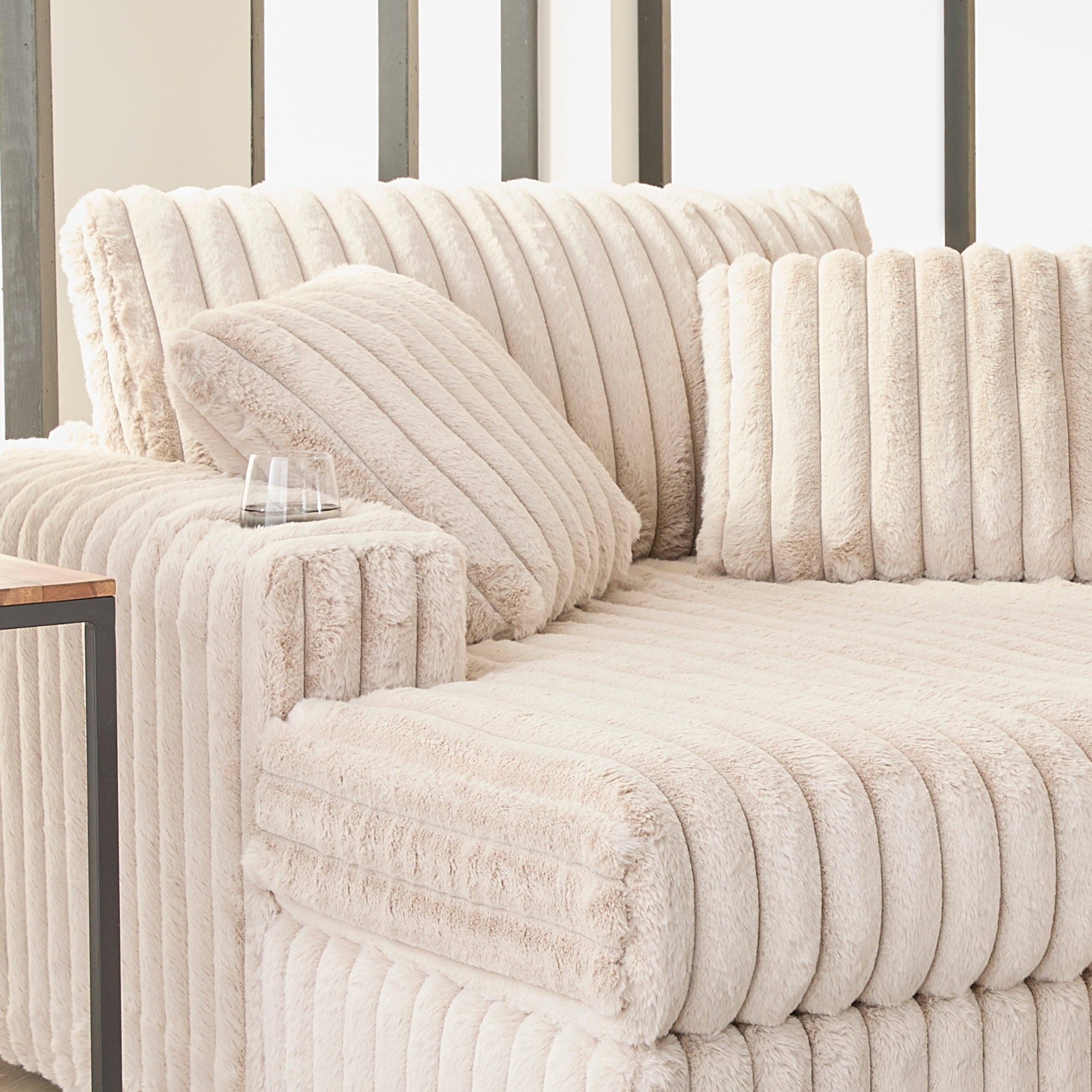 Roundhill Furniture Belvoir Oversized Cuddle Chaise, with Cup Holders, Beige Champagne