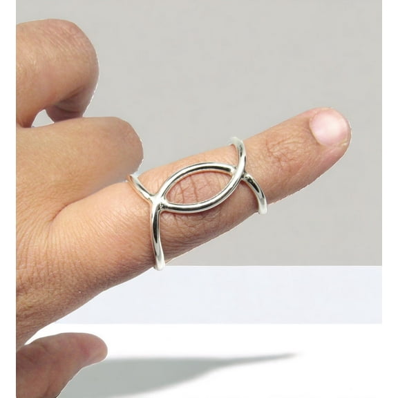 SS DESIGNS Handmade 925 Sterling Silver Fish Trigger Splint Ring – Adjustable Thumb & Finger Support, Unique Arthritis & EDS Jewelry