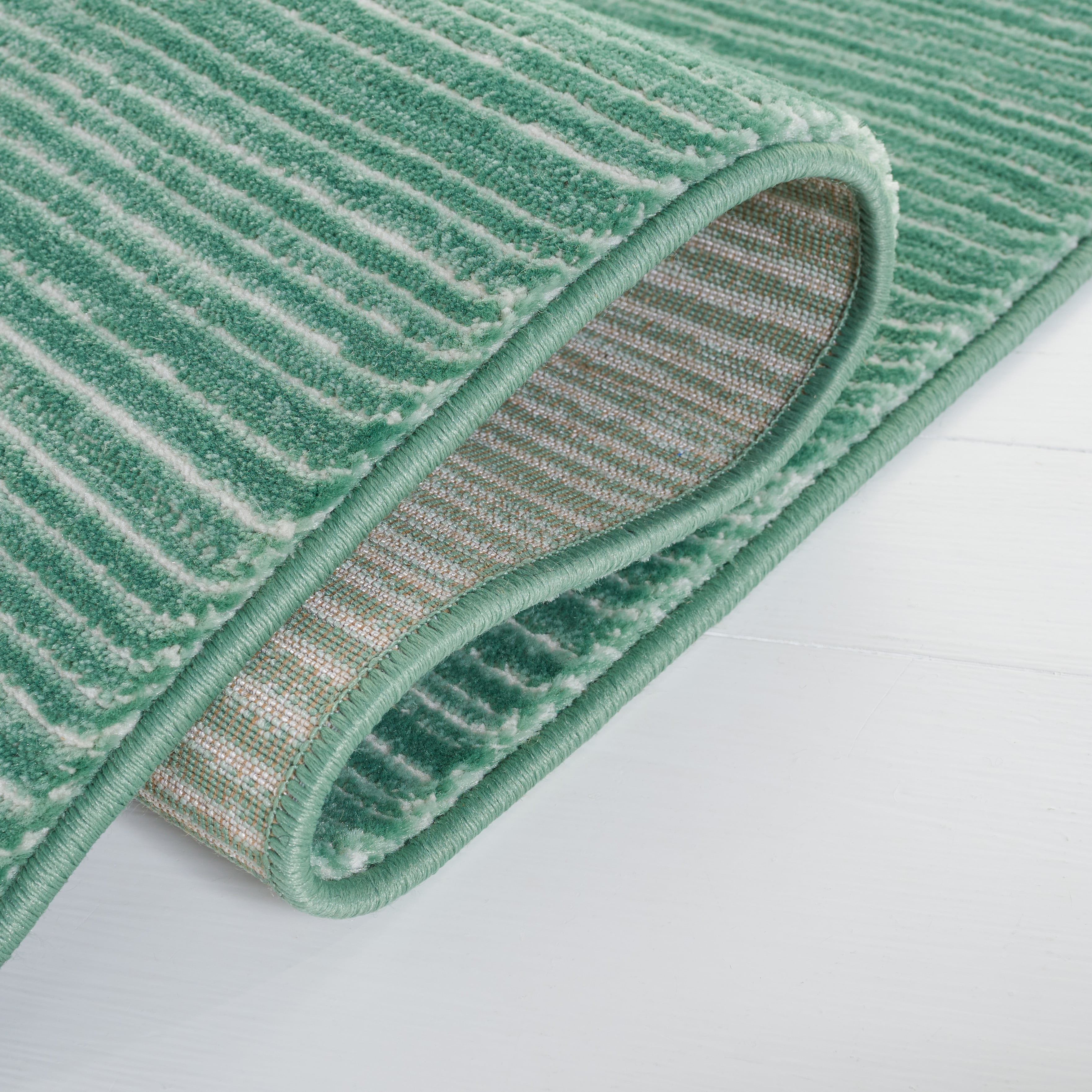 SAFAVIEH Vision Adrasteia Overdyed Solid Area Rug, 5'1" x 7'6", Light Green - Modern Design, Light Green, Non-Shedding & Easy Cleaning, Ideal for Living Room, Bedroom, Dining Space