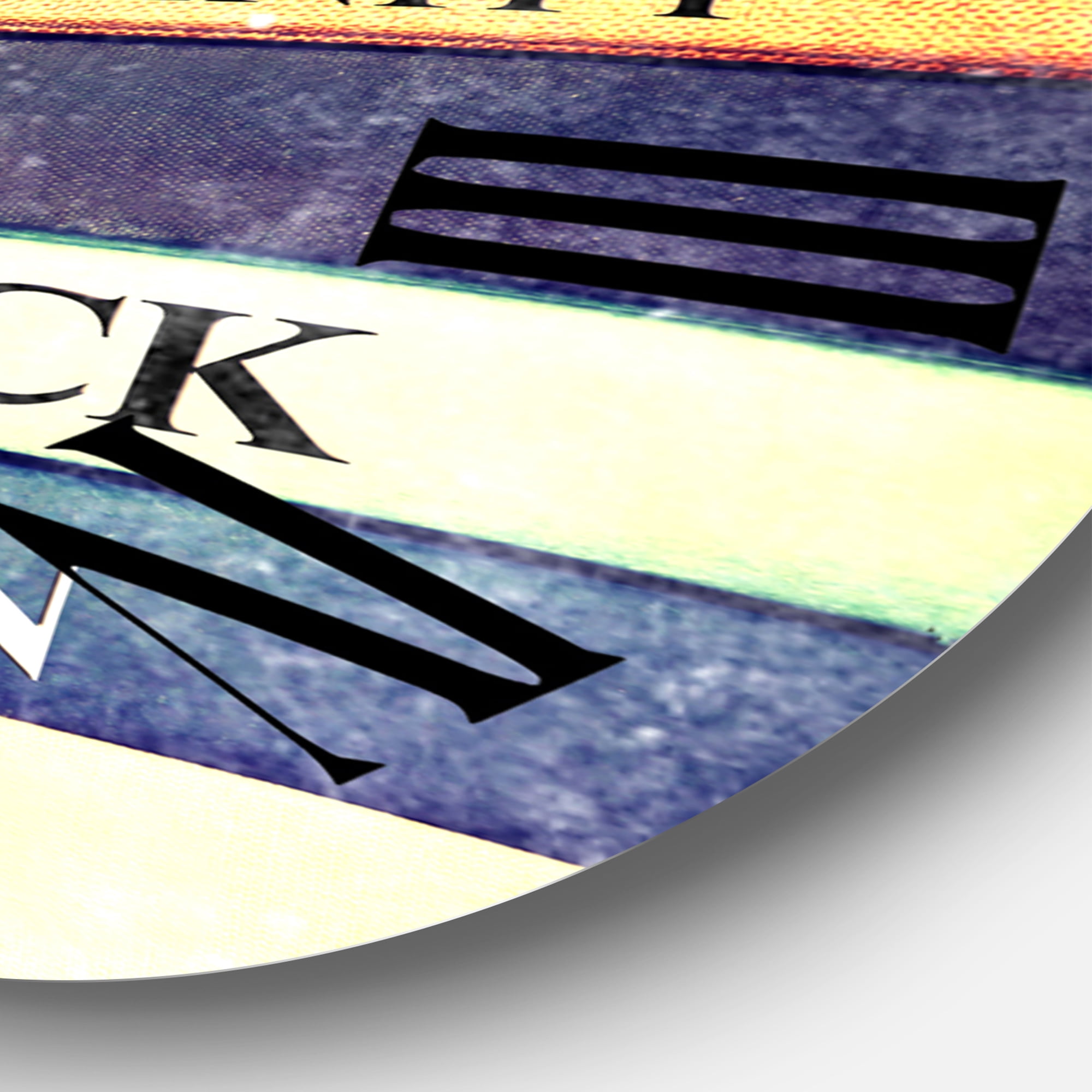 Designart 1 in Traditional Wall Clock