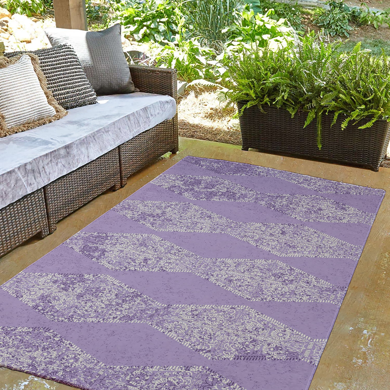Simply Daisy 3' x 5' Purple Pyramid Stripe Chenille Indoor/Outdoor Rug