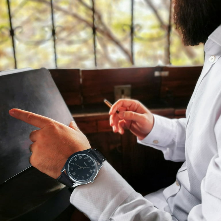 Mens Novelty Cigarette Lighter Watch USB Charging Windproof Quartz Wrist  Watch Men's Casual Wristwatches with Windproof Flameless Cigarette Cigar  Lighter