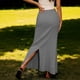 thumbnail image 4 of Faldas Largas para las Mujeres de Verano Color Sólido Cordón Moda Casual Poliéster Faldas de Cintura Elástica para las Mujeres, 4 of 5