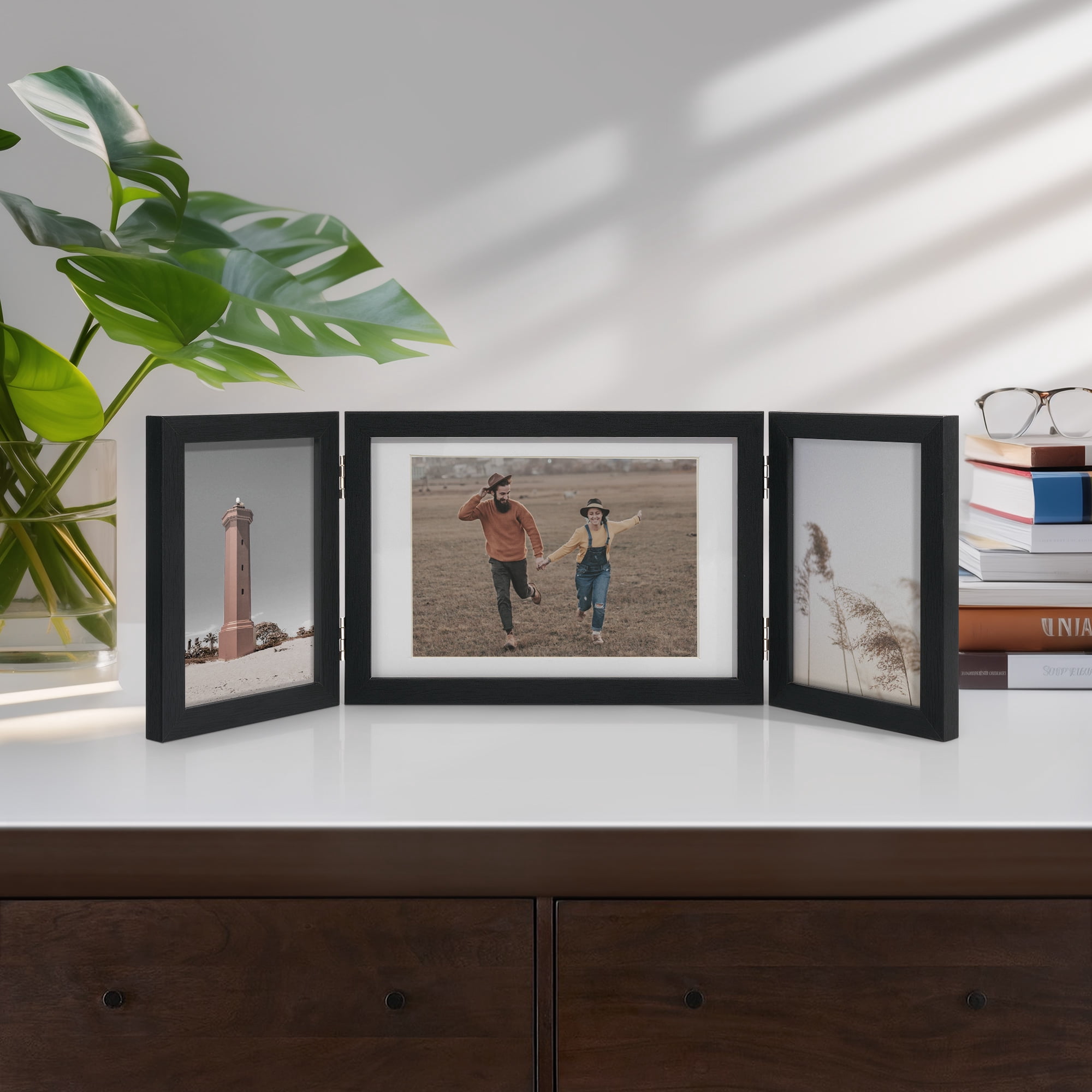 SUMGAR Three Picture Frames 5x7 4x6 Black Trifold Hinged Folding Collage Frame with 3 Opening,Wedding Family Photo Frame Vertical for Wall Table Decor