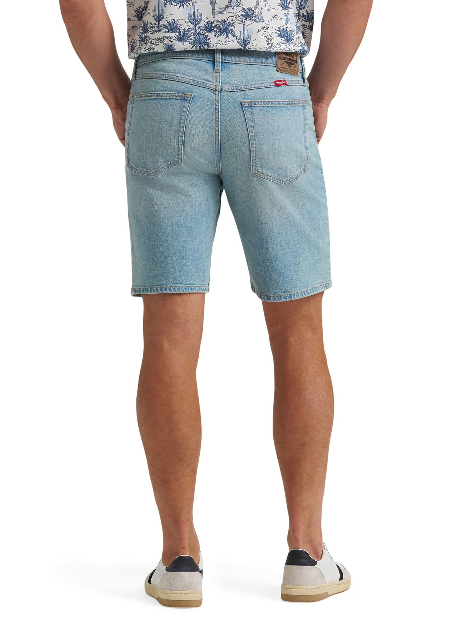 Wrangler® Men's Regular Fit Five Pocket Stretch Denim Short