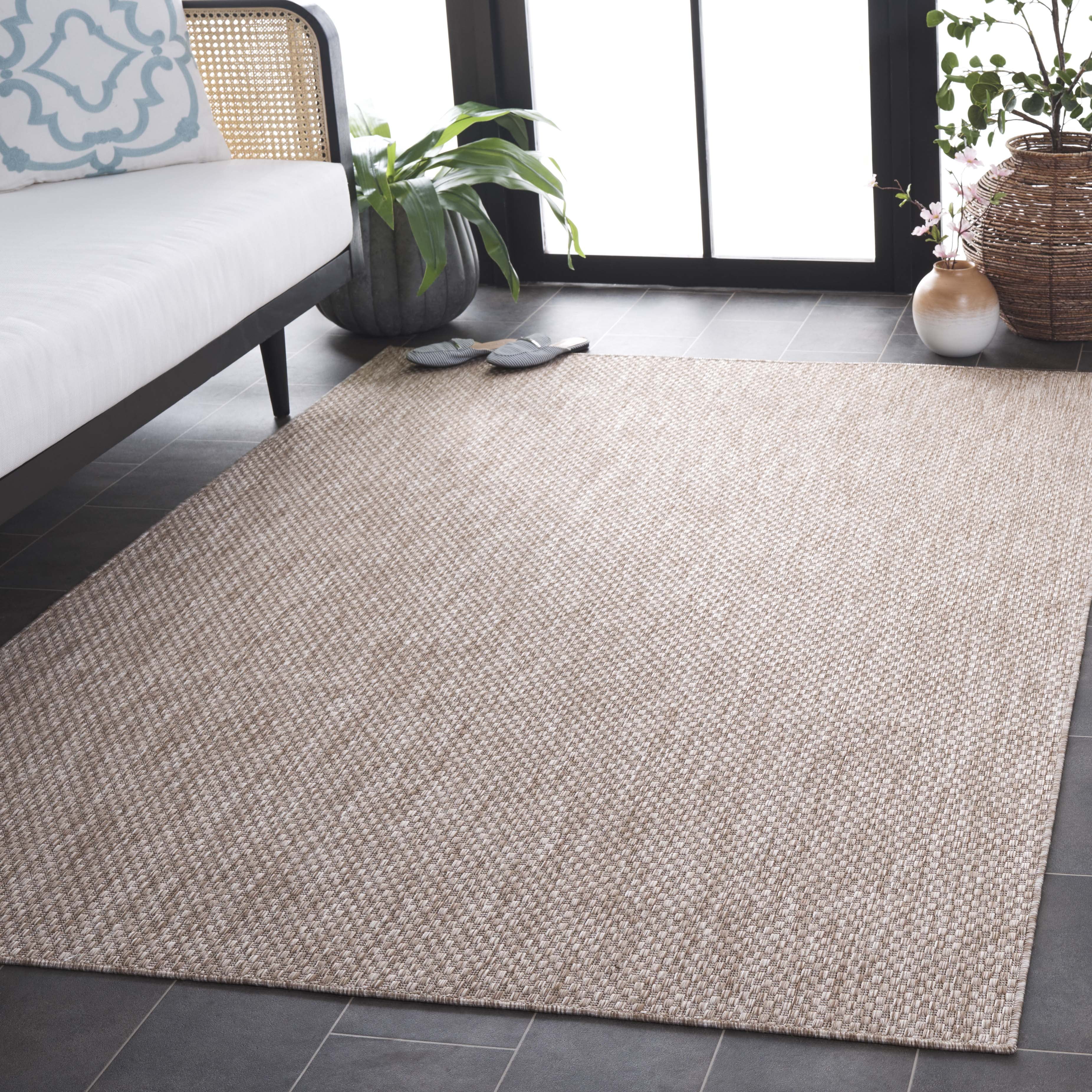 SAFAVIEH Beach House Lincoln Solid Indoor/Outdoor Area Rug, Beige, 5'3" x 7'6"