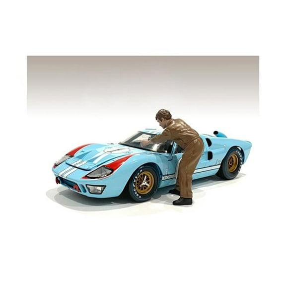 "Race Day 1" Figurine V for 1/24 Scale Models by American Diorama