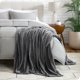 thumbnail image 4 of Manta de Vellón Bare Home Textura de Chevron Microfibra Difusa Suave y Afelpada Tamaño Matrimonial/queen Gris, 4 of 7