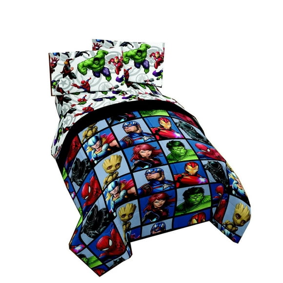 Avengers 4pc Twin Bed Set and Bonus bag.