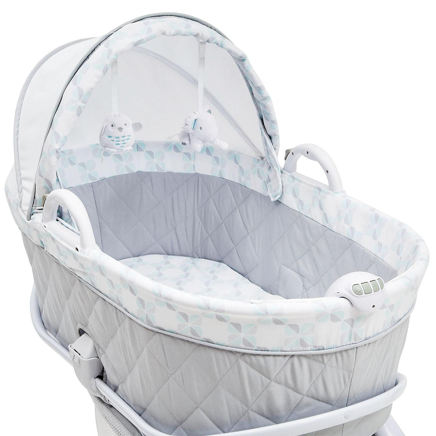 delta deluxe moses bassinet