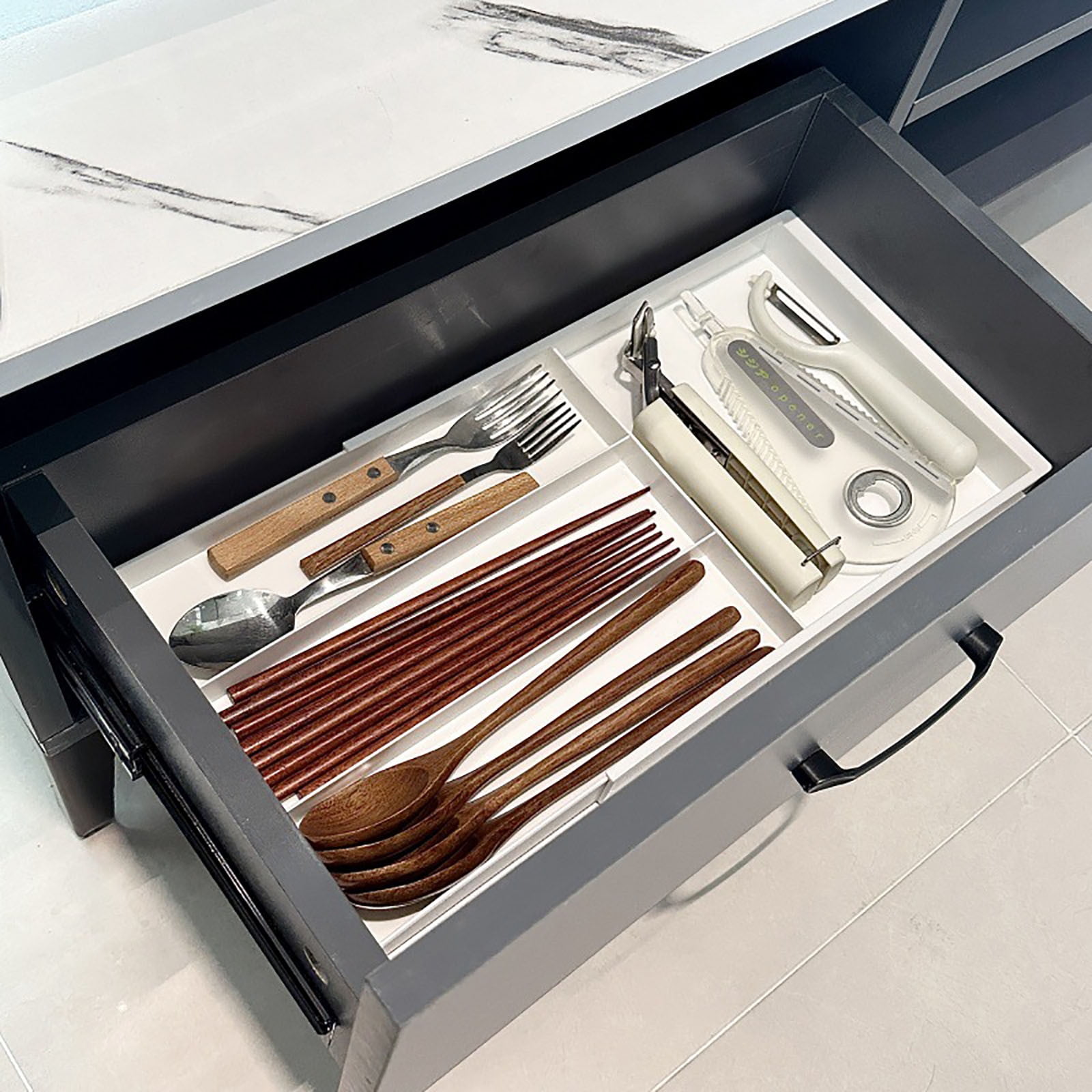 Expandable Silverware Drawer Organizer Adjustable Flatware Cutlery Tray Large Capacity Utensil Storage Container Divider
