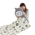 thumbnail image 2 of Edredón de almohada tres en uno de Totoro de dibujos animados, cojín de doble uso, juguete de felpa, funda de manos cálida, regalo especial de Navidad de alta calidad, 2 of 4