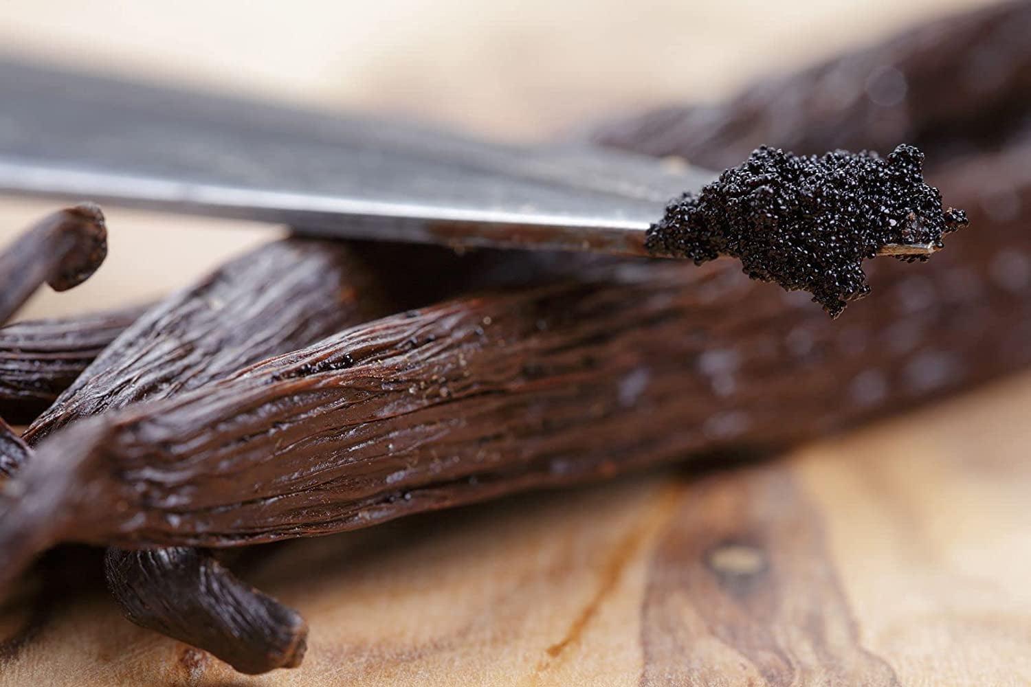 Pompona Madagascar Vanilla Beans - Whole Grade A Vanilla Pods for Vanilla Extract and Baking - 8 OZ