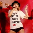 thumbnail image 3 of Taylor Swift the Eras Tour Concert Merch Mismo Camiseta De Algodón Para Hombres Mujeres Talla Grande Coreano Suelto Cuello Redondo Manga Corta Harajuku Verano Moda Casual Pareja, 3 of 4