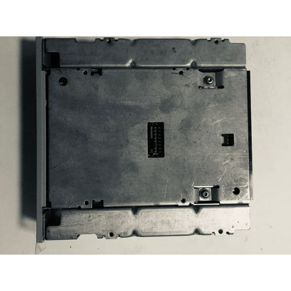 Tape backup, p/n c1525-67202, s/n 3352e09727, (12-tb)