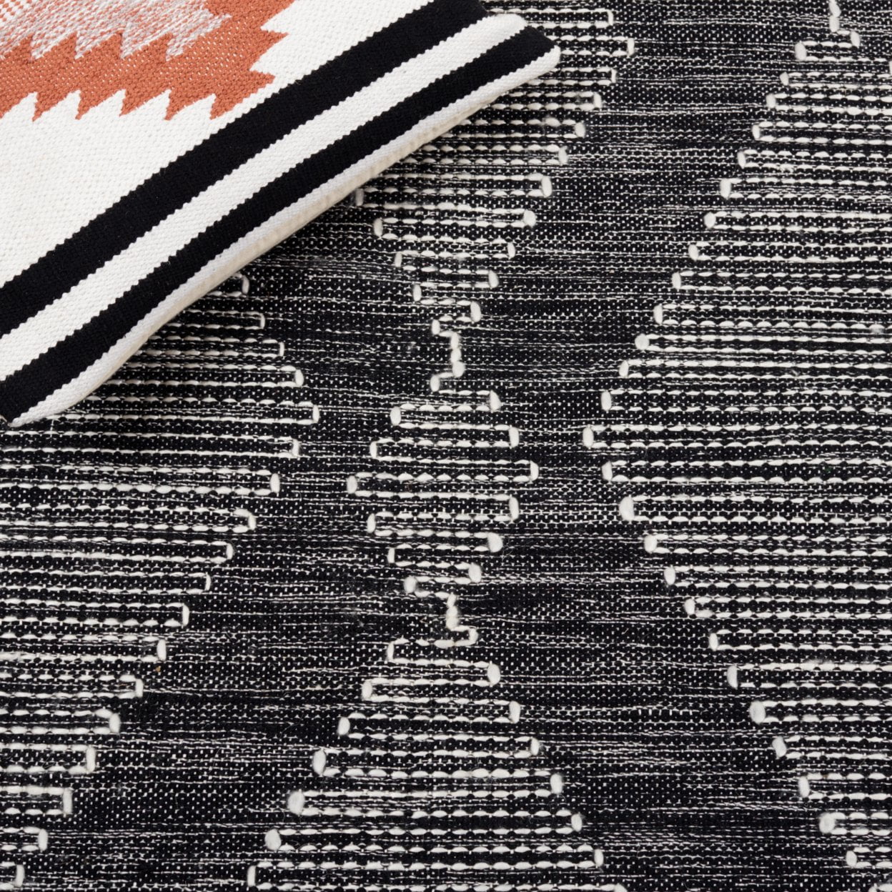 SAFAVIEH Kilim Angel Diamond Polyester Area Rug, Black/Ivory, 8' x 10'