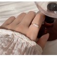 thumbnail image 1 of Anillo de acero de titanio con perlas irregulares de agua dulce para niñas, anillo dorado, diseño de nicho, moda elegante Joker, 1 of 5