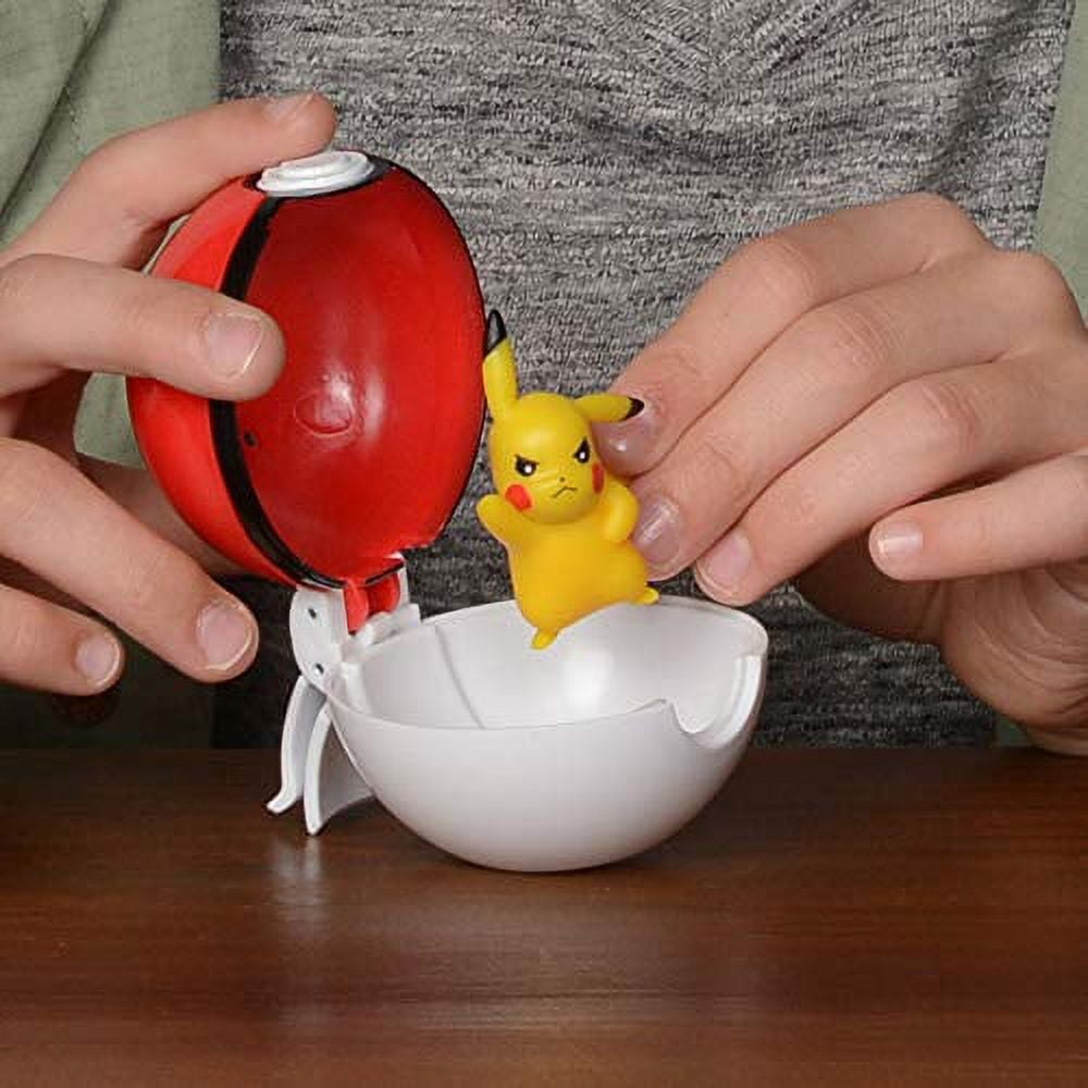 Pokemon Clip ‘N’ Go Pikachu and Poke Ball - Includes 2 inch Battle Figure and Poke Ball Accessory