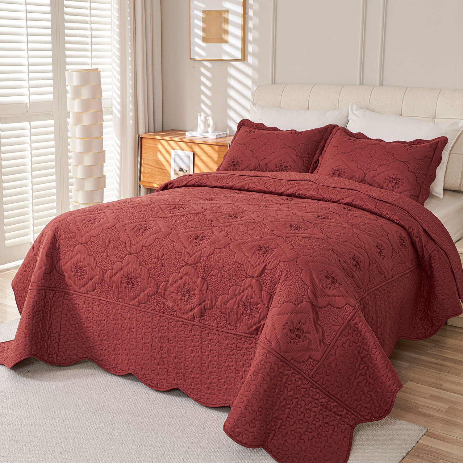 Evenhug Floral Embroidery Quilt Set,3-Piece King Diamond Floral Pattern Bedding Set,Soft Lightweight Bedspread for All Season(Burgundy,102"x90")