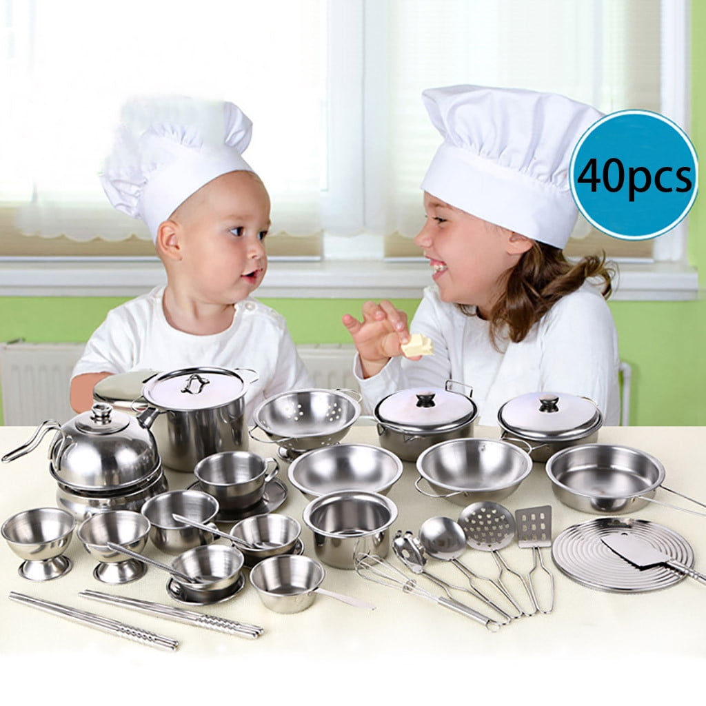 kids play utensils
