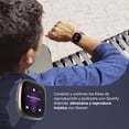 thumbnail image 3 of Reloj Inteligente con GPS y Micrófono para llamadas, Azul Fitbit Versa 3, 3 of 6