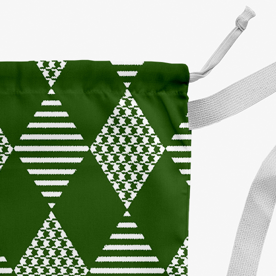 Simply Daisy Check It Twice 18 x 29 in Green Laundry Bag