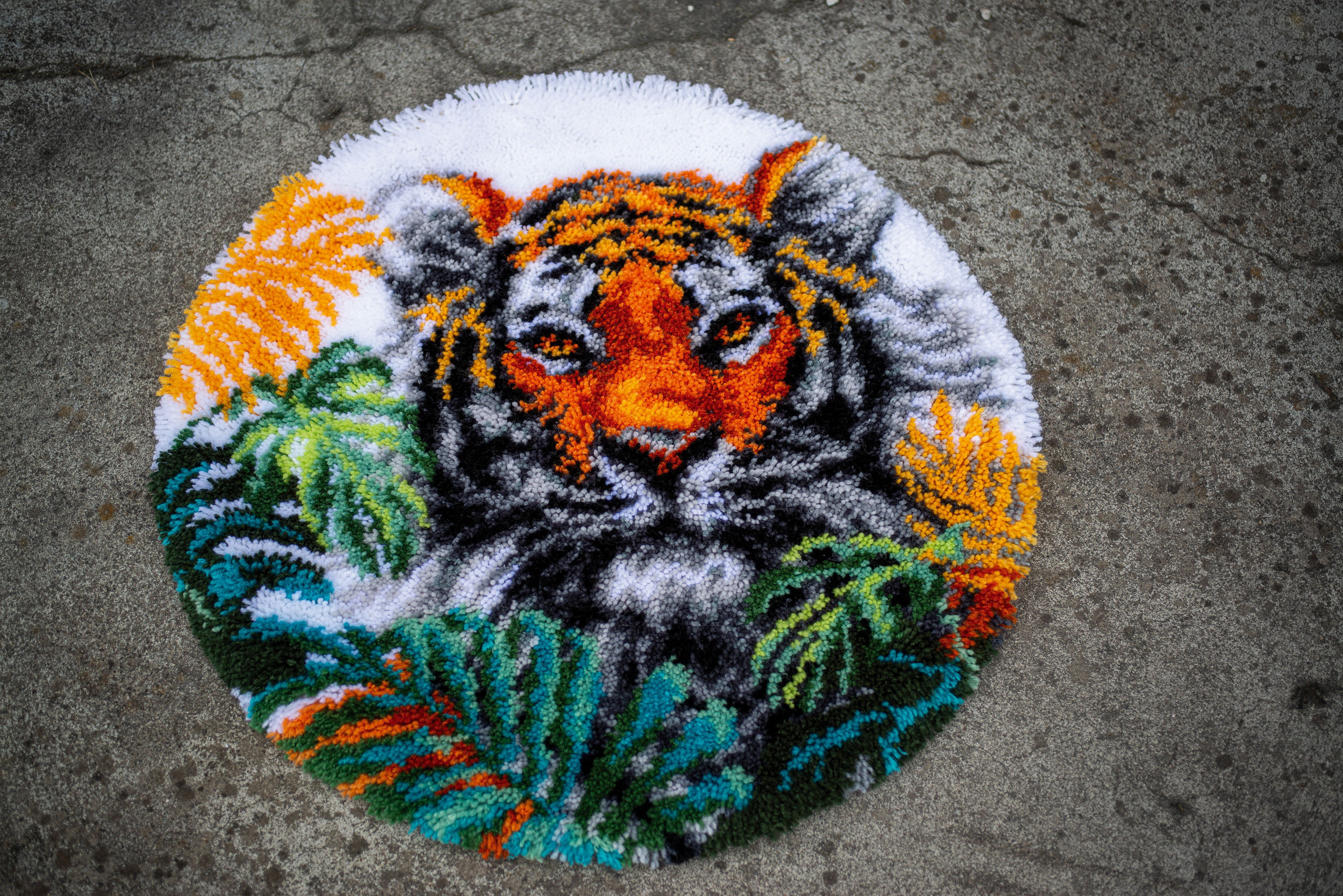 Tiger DIY Latch Hook Kits Needlework Gift 16" by 16" Rug Cushion Cover 