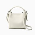thumbnail image 4 of Nuevo bolso de hombro de alta calidad para mujer 2024, de piel de vaca auténtica, versátil y moderno, bolso tipo cubo para mujer, bandolera para niñas, 4 of 5