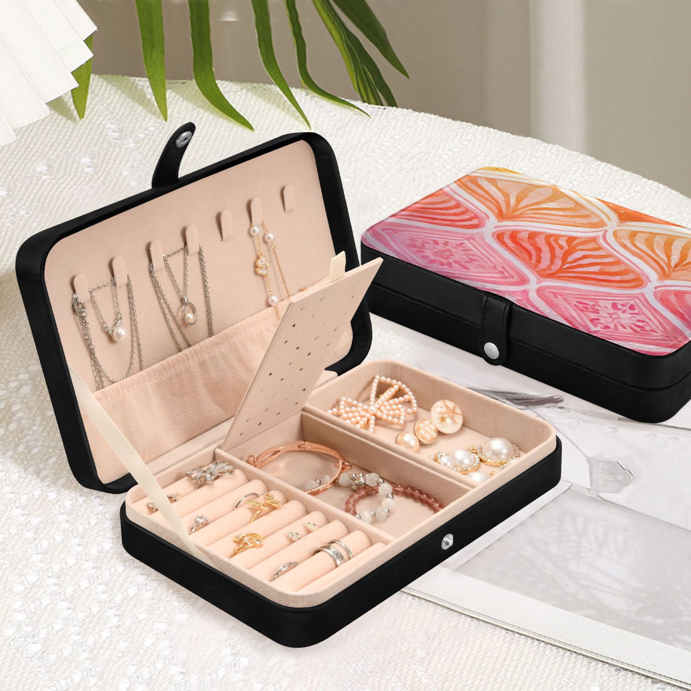 Leather Jewelry Box Rectangular 8.27x5.5x1.78In Travel Jewelry Storage Earrings Necklace Bracelet Watch Brooch Storage Red Pattern