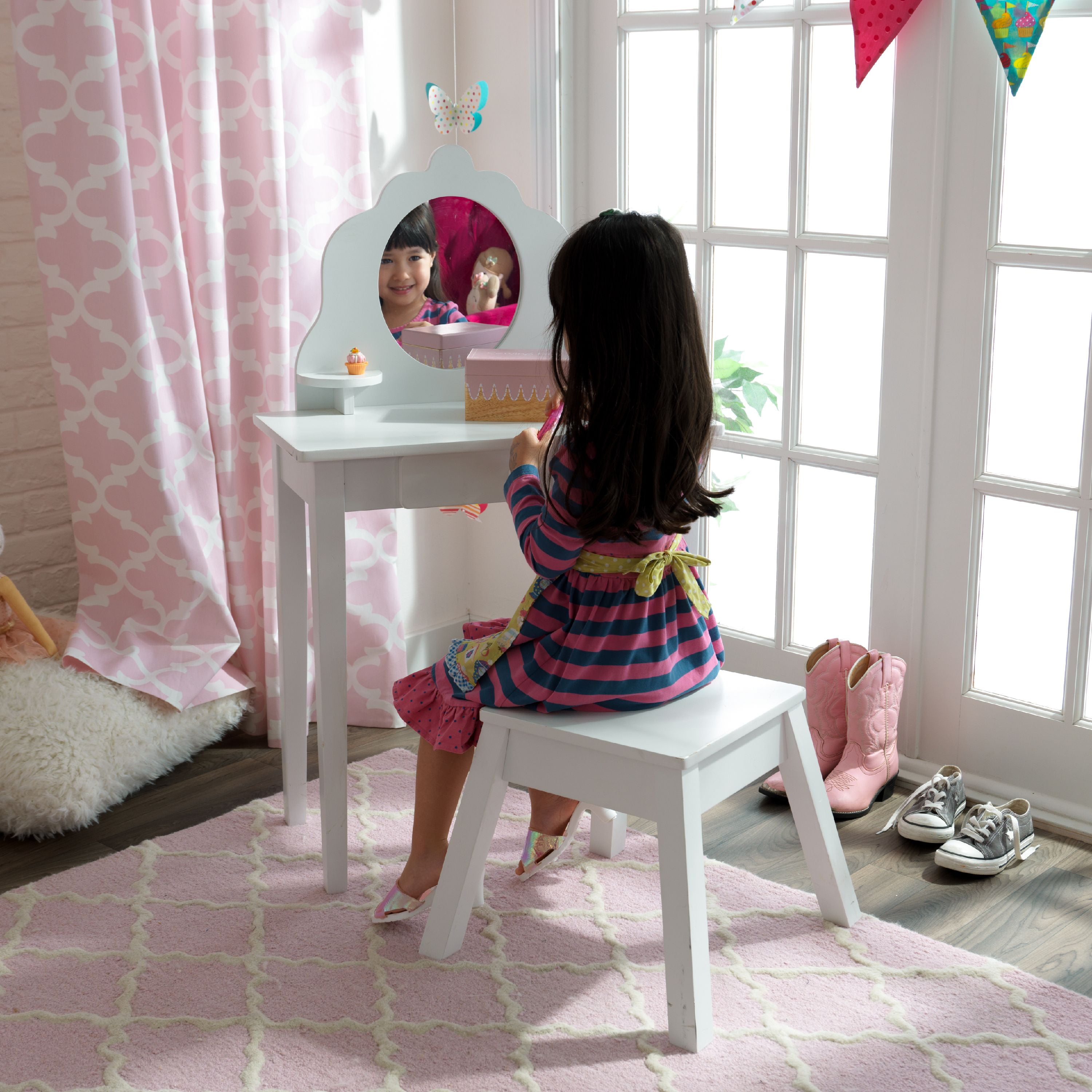 kidkraft makeup vanity