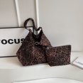 thumbnail image 3 of Bolso de lona de estilo europeo y americano, moderno, estilo perezoso, con estampado de leopardo, bolso de hombro informal, conjunto de dos piezas para madre e hija, 3 of 5