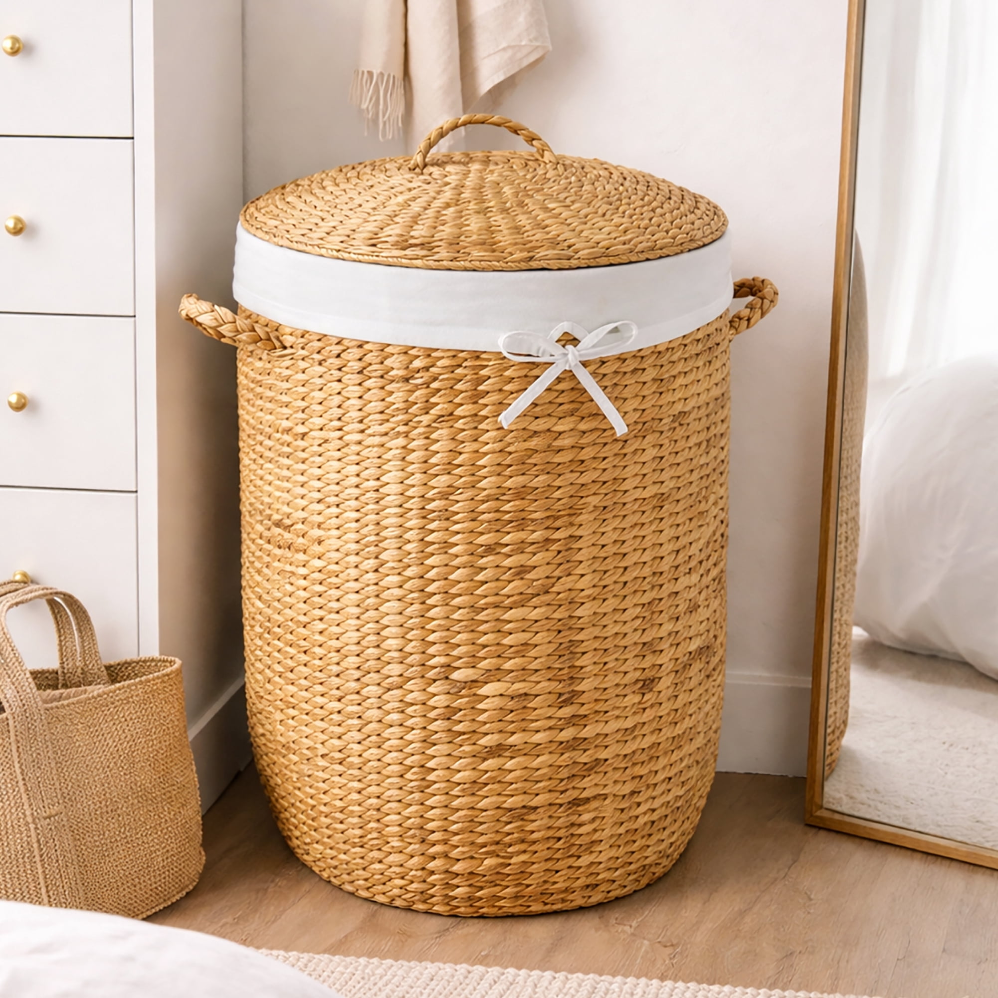 Best Choice Products Round Laundry Hamper w/ Lid, Handwoven Laundry Basket w/ Handles & Removable Liner - Natural