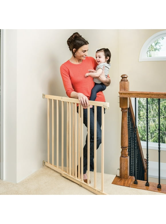 Evenflo Baby Gates in Health & Safety