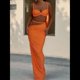 thumbnail image 4 of Conjunto de 2 Piezas para Mujer, Sexy, , de Verano, con Top Fruncido y Espalda Descubierta, y Falda con Aberturas, Vestido de Noche. Color Naranja L, 4 of 7