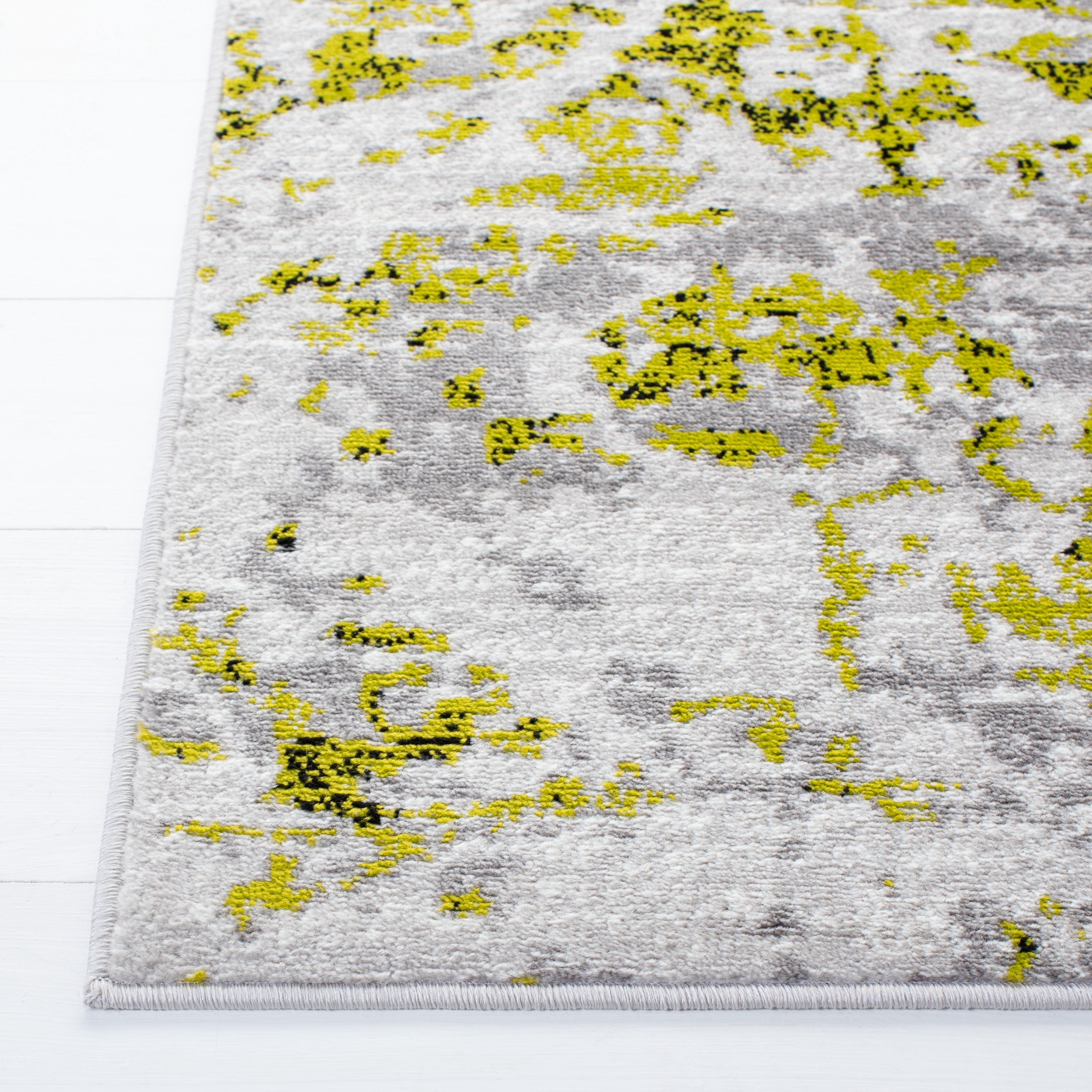 SAFAVIEH Skyler Joisse Distressed Area Rug, Grey/Green, 4' x 6'