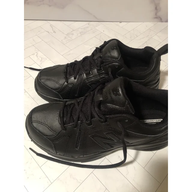 New Balance 608 Black Casual Mens Size 9.5 2E Walking Shoes MX608AB5 BARELY USED