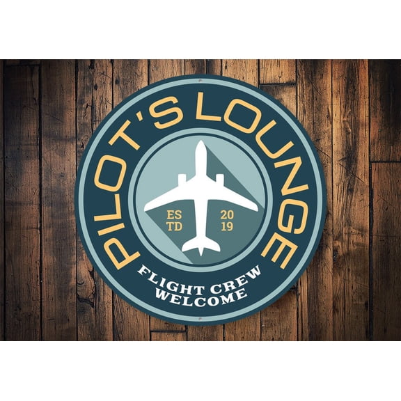 Pilot Lounge Welcome Novelty Sign, Metal Wall Decor - 12" Round