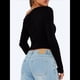 thumbnail image 4 of Blusa Informal de Larga con Cuello y Hombros Descubiertos para Mujer, Ajustada, para Salir, Estilo Y2K Negro L, 4 of 7